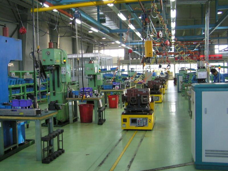 東風日產AGV現場